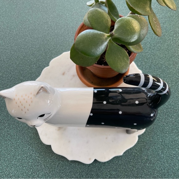 Ceramic Handmade Cat Figurine - Picture 5 of 8